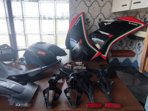 Carene aprilia rs4 - carene,