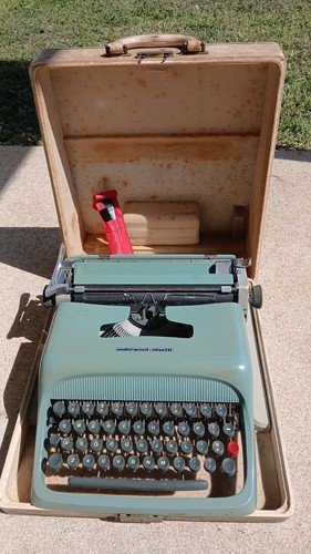 Vintage olivetti underwood - vintage,