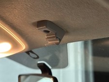 2x Ganci Aletta Parasole Fiat Grande Punto Fissaggio Tendina Pantina dal 2005