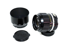 New MINT+++ RARE+++ 1971 Nikon Nikkor-P Auto 105mm f:/2.5 Pre Ai + HS-4 TOP+++