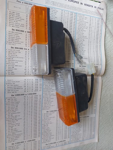 Coppia fanalini frecce - fanalini,