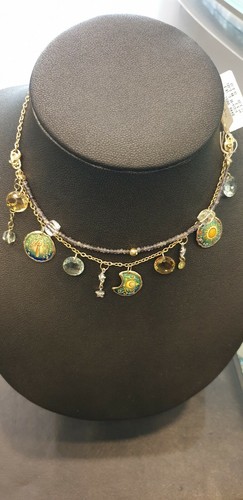 Particolare collana bracciale - particolare,
