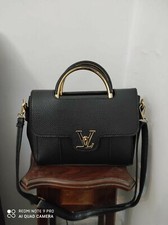 borsa borsetta donna tracolla pochette media carina colore nero elegante lusso