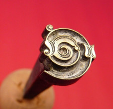 Ancien fer à dorer bronze N°