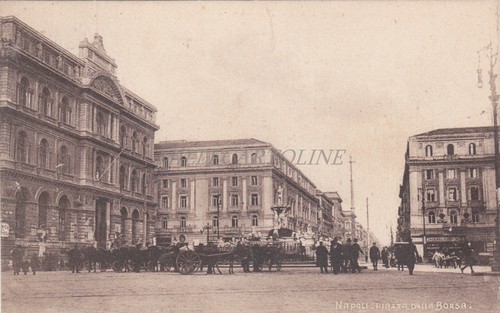 Napoli piazza della - -,