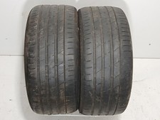 245 40 17 neumático RENAULT