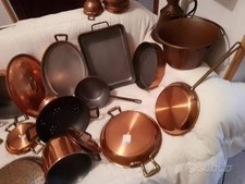 Batteria di pentole in rame, MAI USATE, come nuove, ci si può anche cucinare.