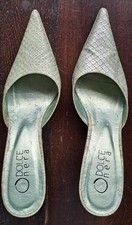 Scarpe sabot donna decoltè in pelle colore verde chiaro. Taglia 35