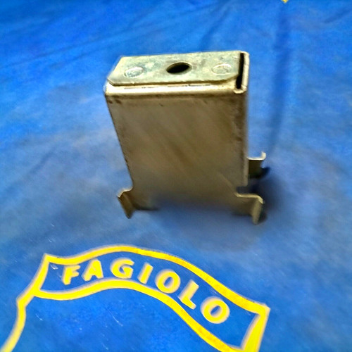 Staffa fiat 126 distanziale - staffa,