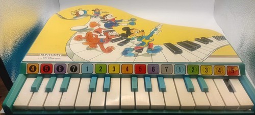 Pianoforte vintage walt disney - pianoforte,