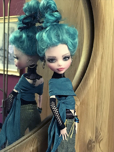 Bambola monster high - monster,