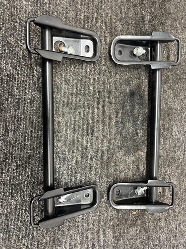 Coppia staffe supporto - staffe,