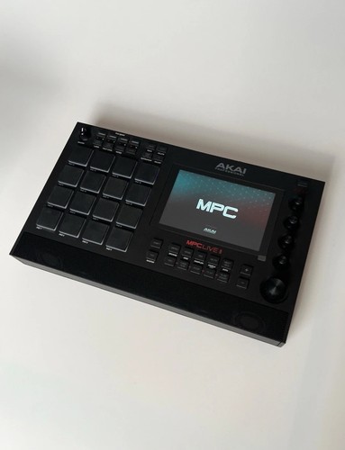 Akai mpc live - akai,