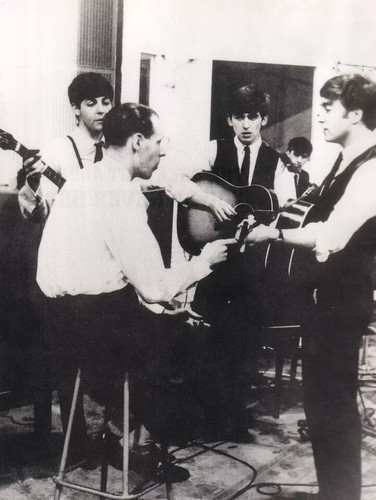 The beatles george - beatles,
