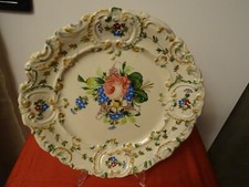 VECCHIA BASSANO -NOVE. PIATTO IN CERAMICA DECORATO INTERAMENTE A MANO .