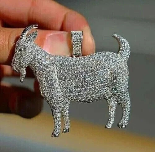 Ciondolo uomo capra diamante