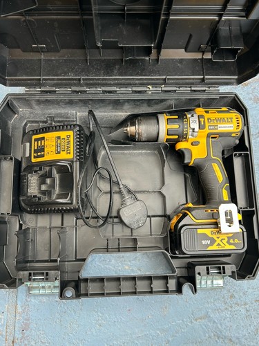 Trapano avvitatore batteria - a,