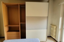Guardaroba ad ante scorrevoli
