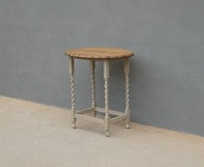 Tavolino ovale laccato Shabby