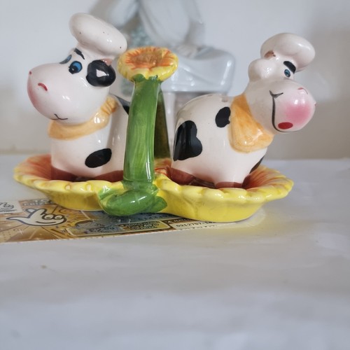 Vintage ceramic cow - salt, &