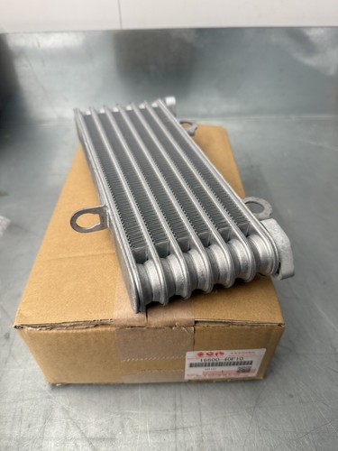 Radiatore olio 16600 40f10 - radiatore, 16600-40f10