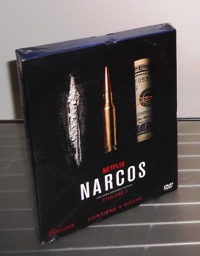Narcos stagione special - stagione, 3