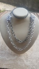 Collana lunga in alluminio