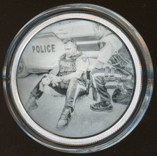 Bambola A Girls Wounded Healers serie Daniel Sundahl 1 oz argento puro Mataza