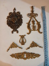 antichi fregi in ottone per