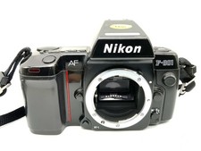 Nikon F-801 reflex con retro