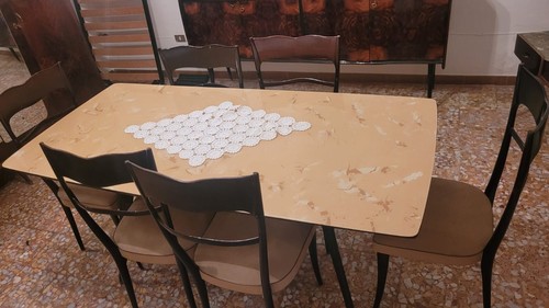 Tavolo anni con sedie - con,