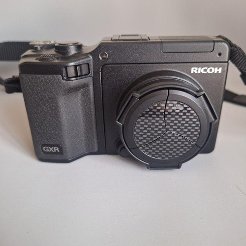 Fotocamera digitale compatta