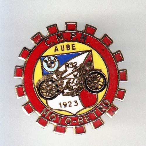 Tres rare pins pin - rare, police