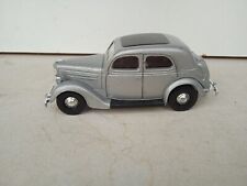 MODELLINO AUTO DINKY, FORD V8