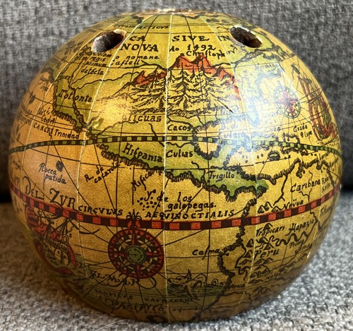Mappamondo vintage metà