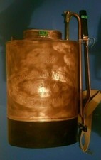 577- Bellissima Pompa a spalla irroratrice in rame con lancia in ottone  VINTAGE