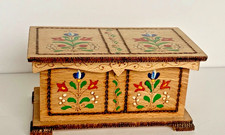 Casa delle bambole vintage miniatura dipinto a mano arte popolare scrigno, dall'Ungheria, anni '80