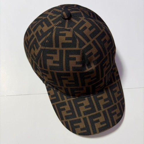 Cappello marrone fantasia logo