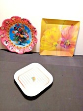 PIATTI PLASTICA DURA ROTONDO E QUADRATI VINTAGE N°3    (s10)