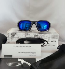 New in Box Oakley Pit Boss 2