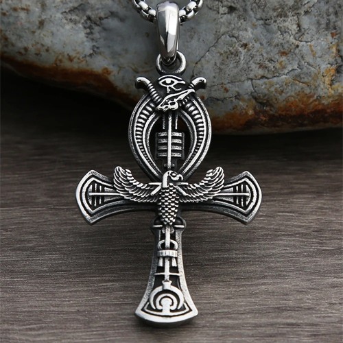 Collana con ciondolo croce