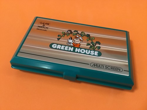 Nintendo game watch - nintendo, green
