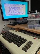 Commodore VIC 20 + datassette + espansione 32kb Perfetto