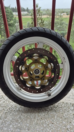 Cerchio anteriore per moto
