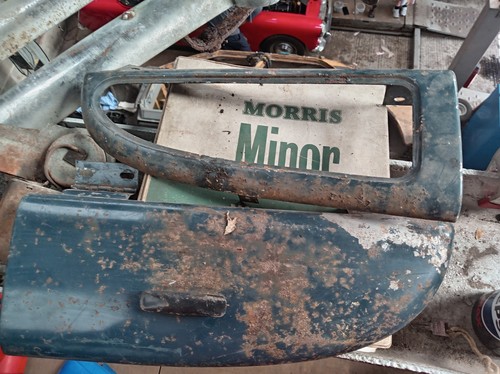 Morris minor glove box - morris,