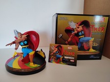 STATUA MARVEL-IL POTENTE THOR-PREMIER COLLECTION - DIAMOND SELECT-LIMITED