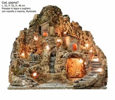 Presepe  napoletano di San Gregorio Armeno con asinello che macinae ruscello