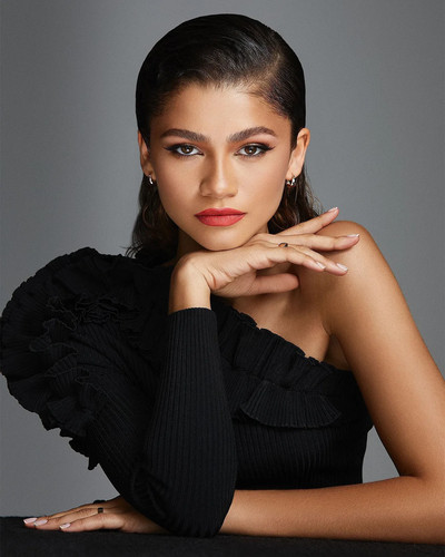 Zendaya coleman 400 - 5), 6,400