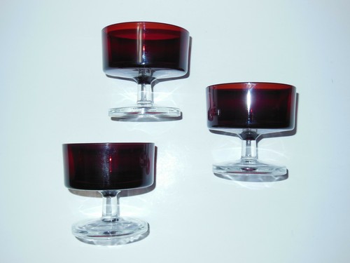 Vintage ruby red - red/clear, stem
