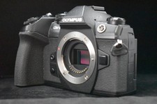 Olympus OM-D E-M1 Mark II